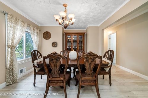 13 Pelican Dr, Berkeley Township NJ 08721-1654 exterior