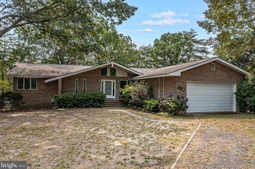 26 Mount Holly Ct, Montross VA  22520-4110 exterior