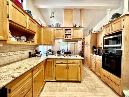6938 Hidden Brook Ln, Citrus Heights CA  95621-8373 exterior