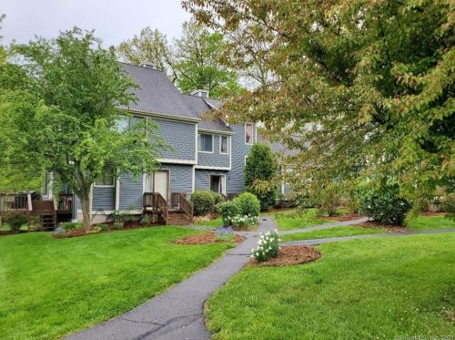 24 Reed Ct, Bloomfield, CT 06002-1662
