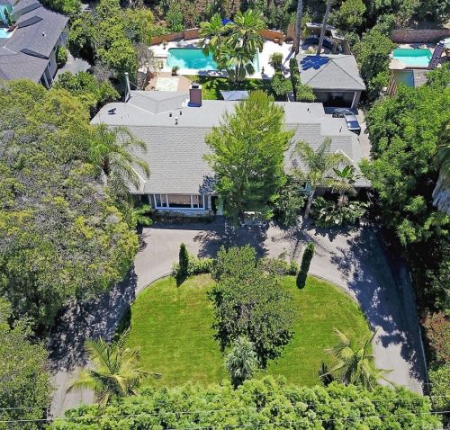 3315 Laurel Canyon Blvd, North Hollywood CA  91604-4133 exterior