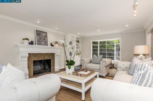 7 Calvin Ct, Orinda CA  exterior