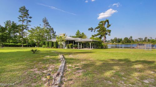 488 Mcduff Dr, Alford FL  32420-7146 exterior
