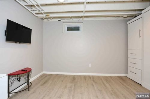 38 Radburn Rd, Ridgewood NJ  07452-3417 exterior