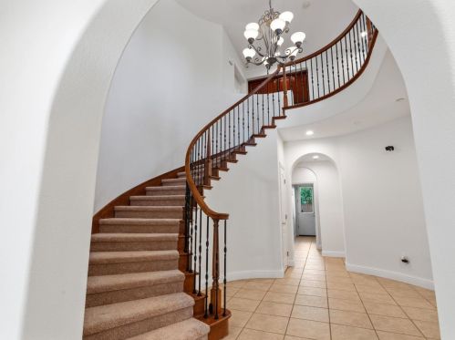 2075 Merlot Dr, Morgan Hill CA  95037-3883 exterior