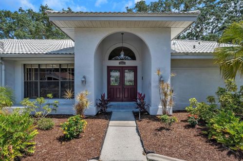 2943 Windridge Dr, Tarpon Springs, FL 34691-2618