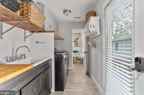 209 Prince Edward St, Fredericksburg VA  22401-6034 exterior