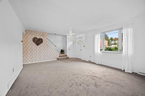 1524 Spruce St, Cheswick, PA 15024-1532