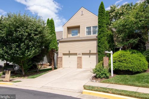 2007 Beacon Pl, Herndon, VA 20191-4843