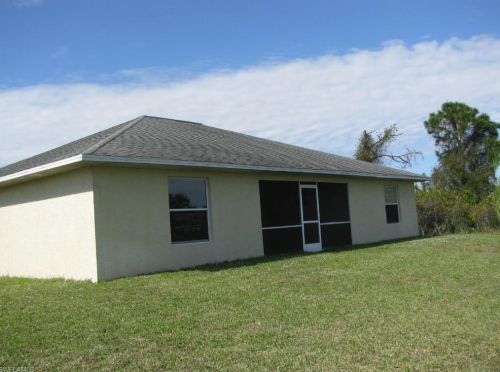 908 Venice Ave, Lehigh Acres, FL 33971-5228