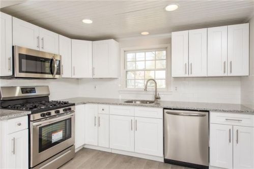 709 Wadsworth Ave, South Plainfield, NJ 07080-3746