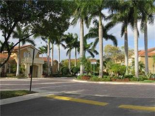222 Villa Cir, Boynton Beach FL  33435-8905 exterior