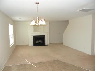 5643 Harrington Village Dr, Winston Salem NC  27105-9140 exterior