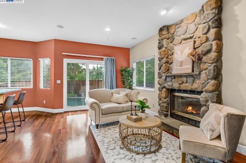 795 Daisyfield Dr, Livermore CA  94551-3990 exterior