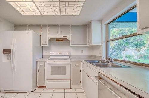 1704 2nd St, Cape Coral FL  33909-2741 exterior