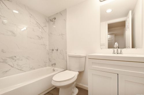 111 9th Ave, Holtsville NY  11742-2336 exterior