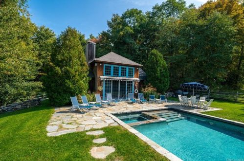 238 Mcmanus Rd, Patterson NY  12563-2930 exterior