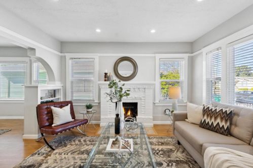 2924 61st Ave, Oakland CA  94605-1517 exterior