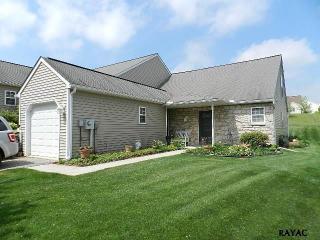 791 Blossom Hill Ln, Yoe, PA 17313-9421