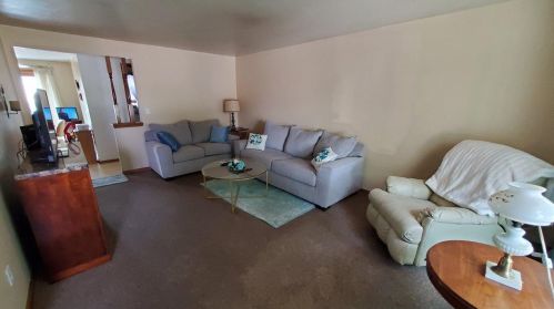 2243 Crary St, Green Bay, WI 54304-4814