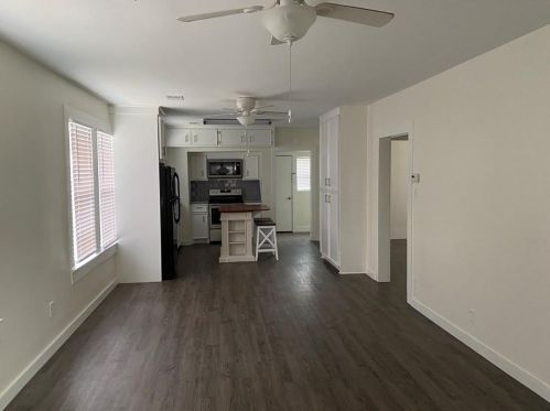 9423 Line St, Needville, TX 77461-8540