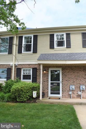 3 Coventry Ct, Blue Bell, PA 19422-2517
