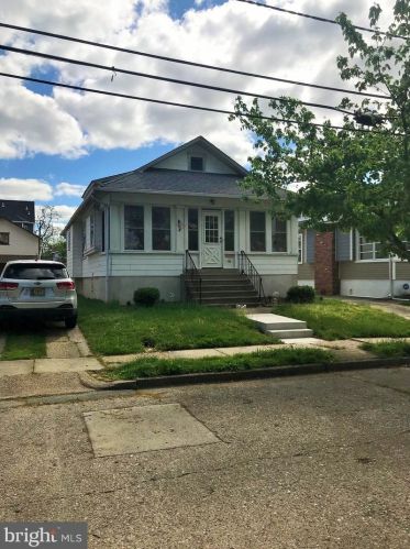 39 Central Ave, Camden, NJ 08106-1903