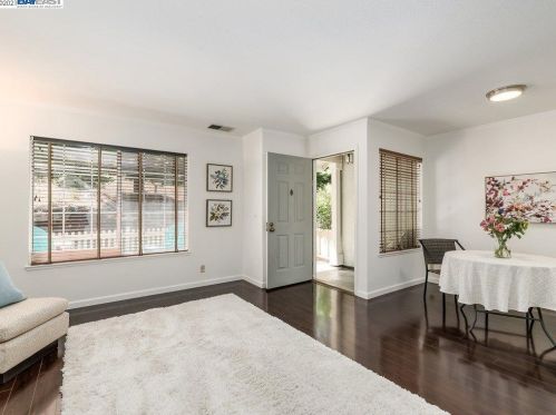 7528 Oxford Cir, Pleasanton, CA 94568-3754