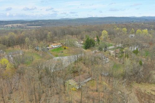 37 Emperor Ln, Montgomery NY  12549-1919 exterior