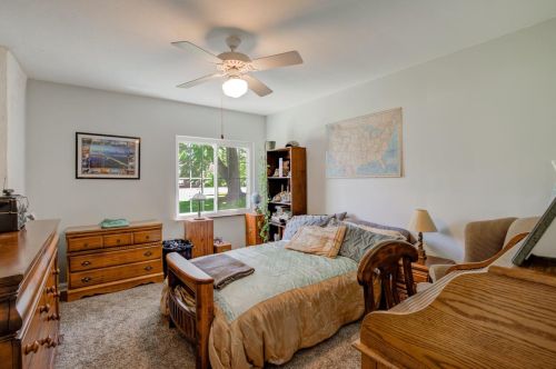 2357 Beechmont Ave, Cincinnati OH 45230-2030 exterior