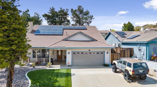 33645 Breckenridge Trl, Wildomar CA  92595-8482 exterior
