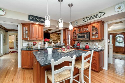 1070 Tudor Ln, Florence KY  41042-9647 exterior