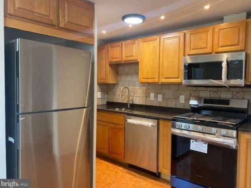 307 White Ave, Boothwyn PA  19061-4350 exterior