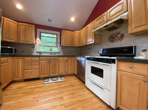 134 Grassy Plain St, Bethel CT  06801-2803 exterior