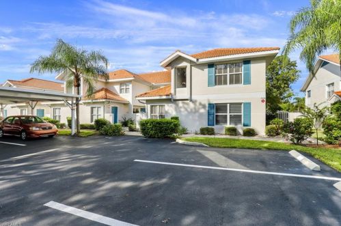 5090 Cedar Springs Dr, Naples FL  34110-2325 exterior