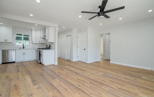 6861 Alamo Way, La Mesa, CA 91942-5860