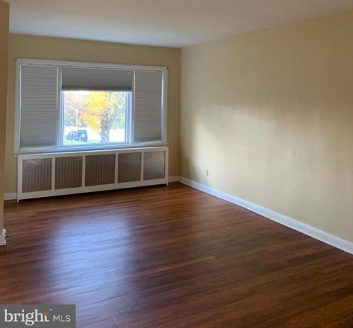 1609 Clearview Rd, Lansdale PA  19446-5407 exterior