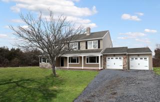 256 Dark Hollow Rd, Pipersville, PA 18947-9312