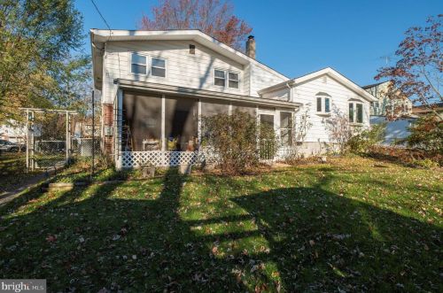 2100 Coventry Dr, Wilmington, DE 19810-3920