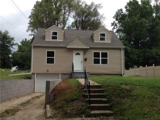 34 Hillcrest Dr, Easton, OH 44270-1626