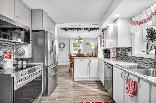 2121 9th St, Manitowoc WI  54220-6655 exterior