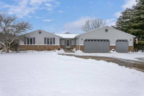 549 Twenty Grand Rd, Pataskala, OH 43062-8447