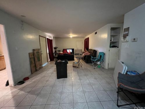 2277 Portola St, San Bernardino, CA 92407-6040