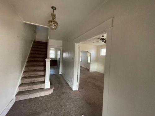 208 Langley Ave, Pittsburgh, PA 15214-3816