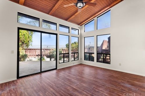 14218 El Mesa Dr, Riverside CA  92503-7206 exterior