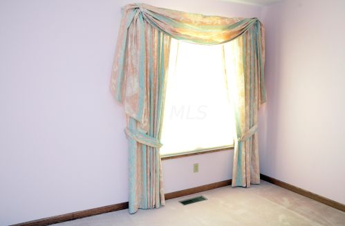 1300 11th St, Cambridge OH  43725-1106 exterior