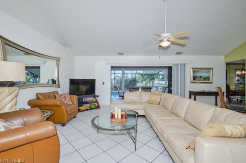 1429 23rd Ter, Cape Coral FL  33909-4402 exterior