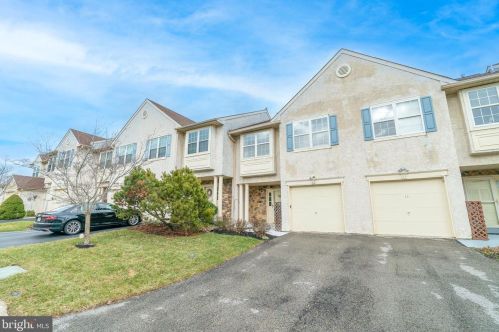 12 Viburnum Ct, Miquon, PA 19444-2515