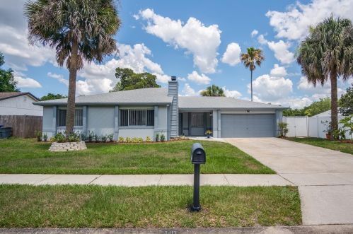 8413 Bark Ct, Orlando, FL 32810-1803