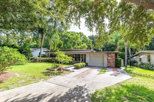 715 Springview Dr, Orlando, FL 32803-6900